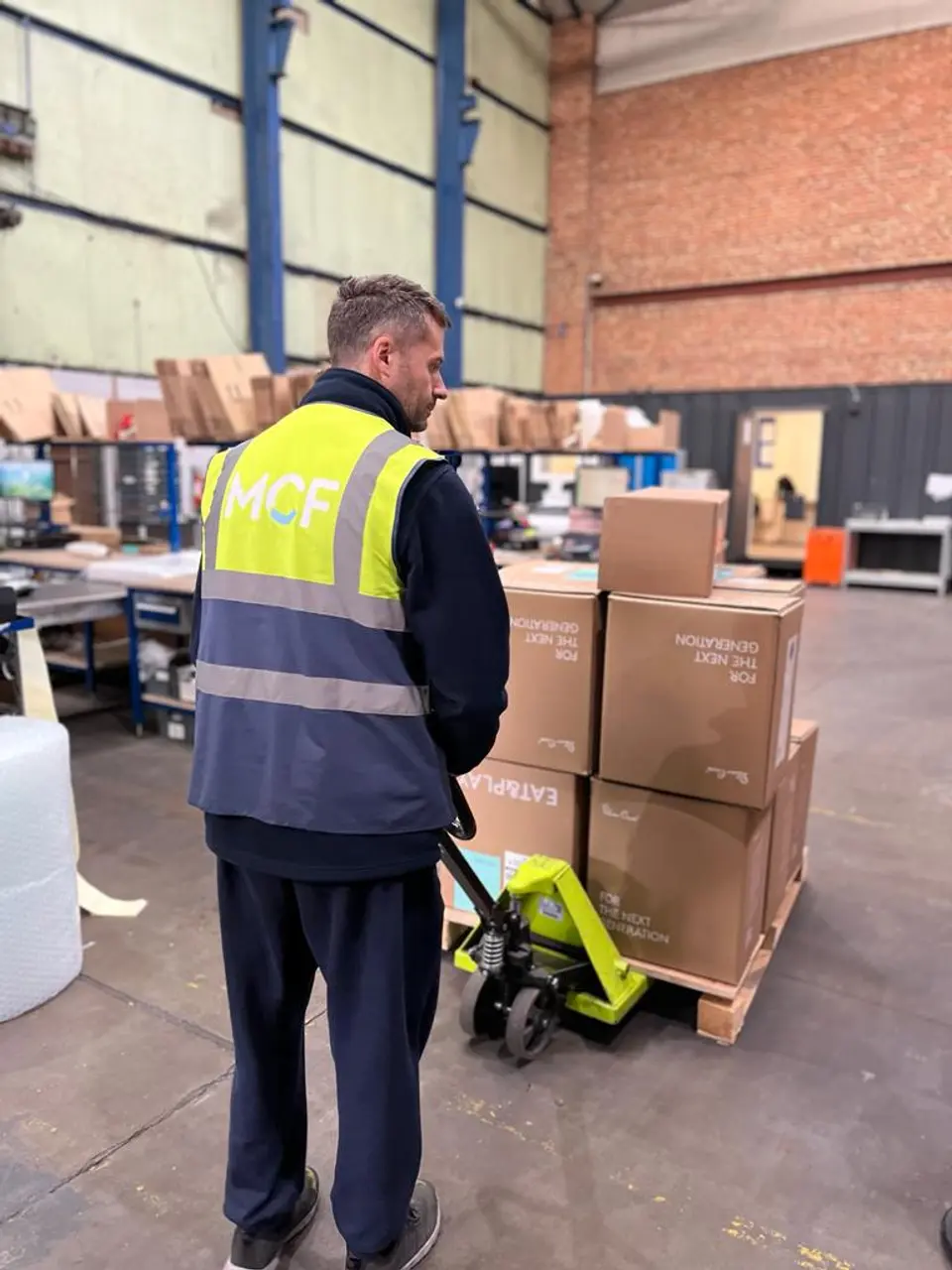 Why Choose MCF for Dropshipping Fulfilment?